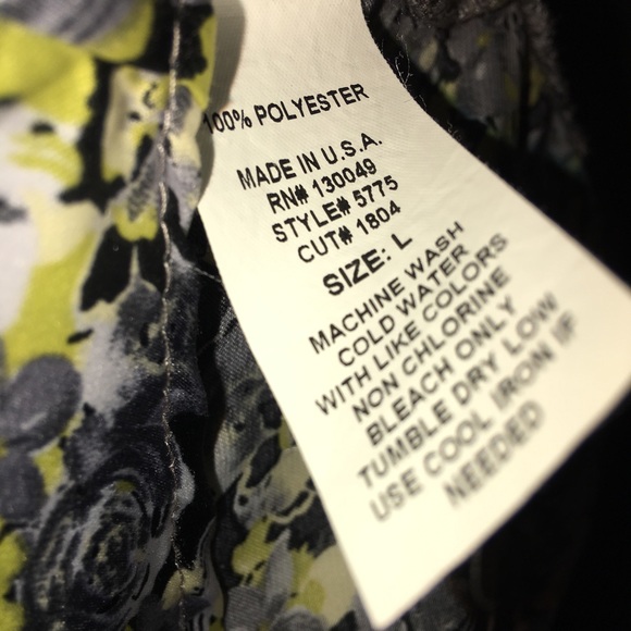 🍍Luna Tiks || Racerback Ruffled Tank. Large - Picture 5 of 5